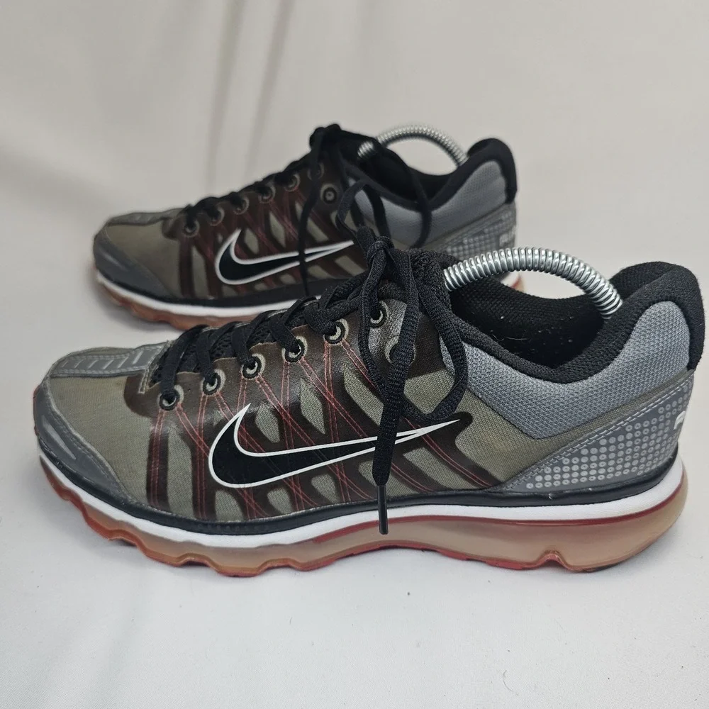 Nike Air Max 2009 Men's 8.5 Gray Black Red Running Shoes Sneakers 354744-003